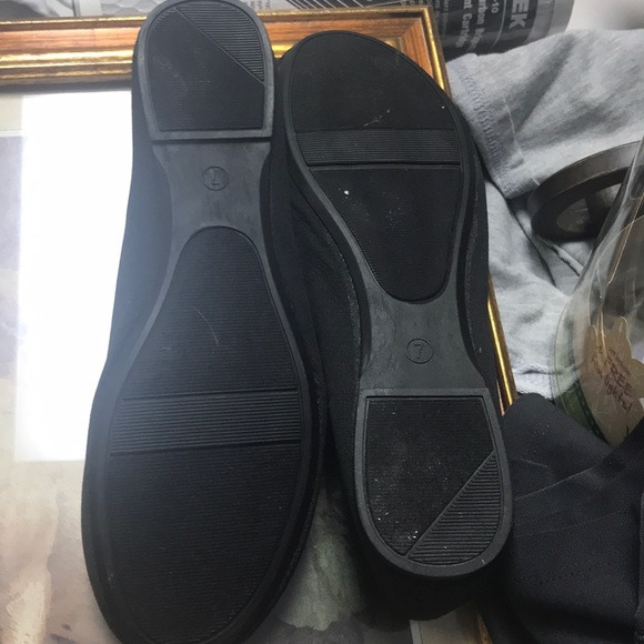 Flats - Picture 3 of 4